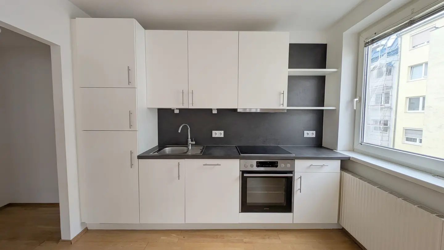 Helle Wohnung in ruhiger Seitengasse mit Lift