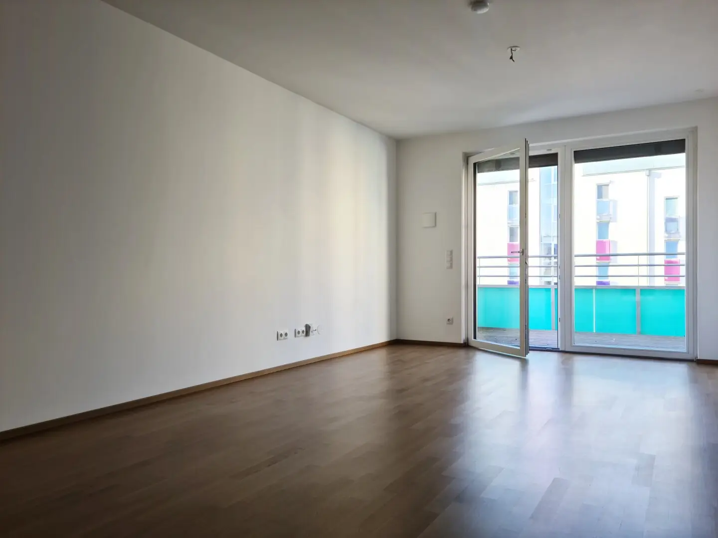 An der schönen blauen Donau! Moderne 3-Zimmer-Wohnung mit westseitigem Balkon in unmittelbarer Nähe zum Donauufer