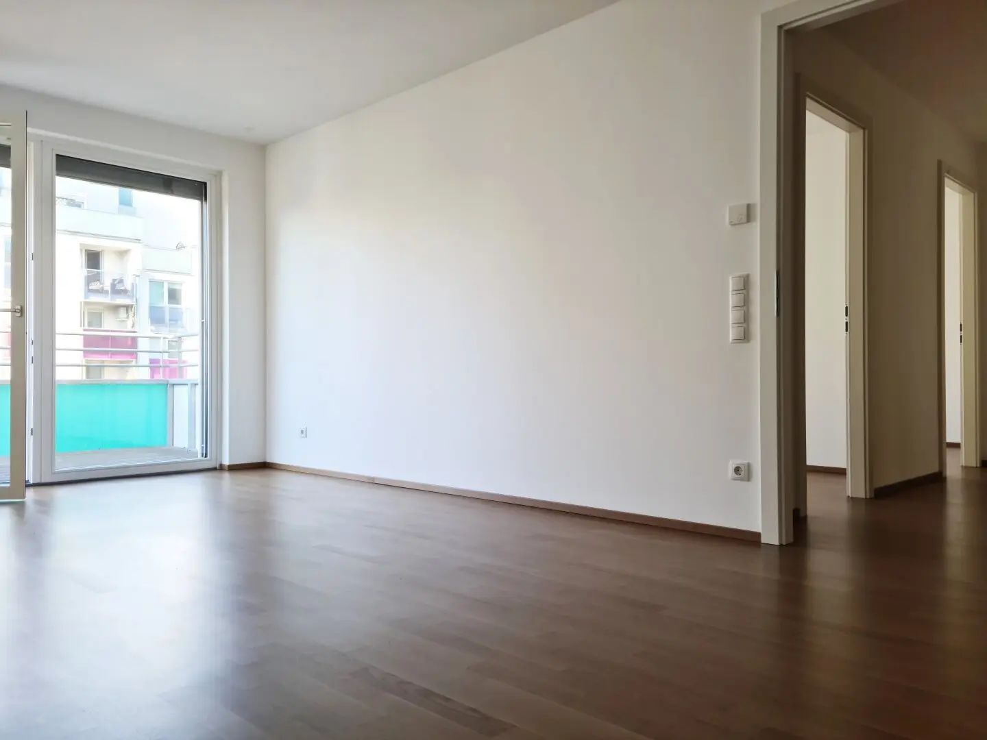 An der schönen blauen Donau! Moderne 3-Zimmer-Wohnung mit westseitigem Balkon in unmittelbarer Nähe zum Donauufer