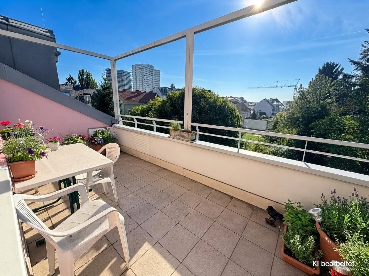 4-Raum-Wohnung mit separater Küche und großer Loggia in Urfahr!