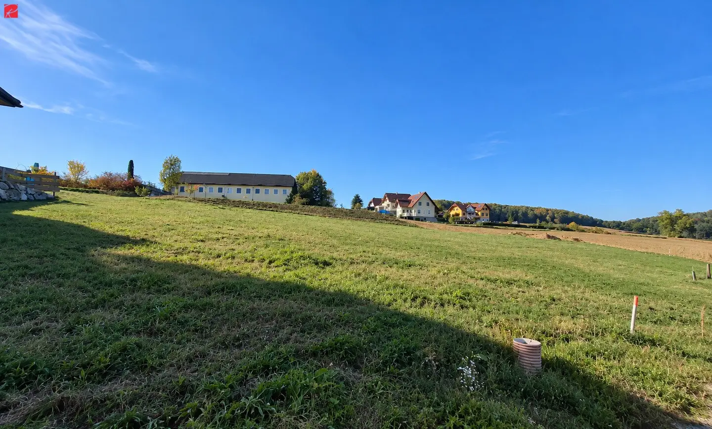 1,097 m² for your family house – sunny, quiet and immediately buildable