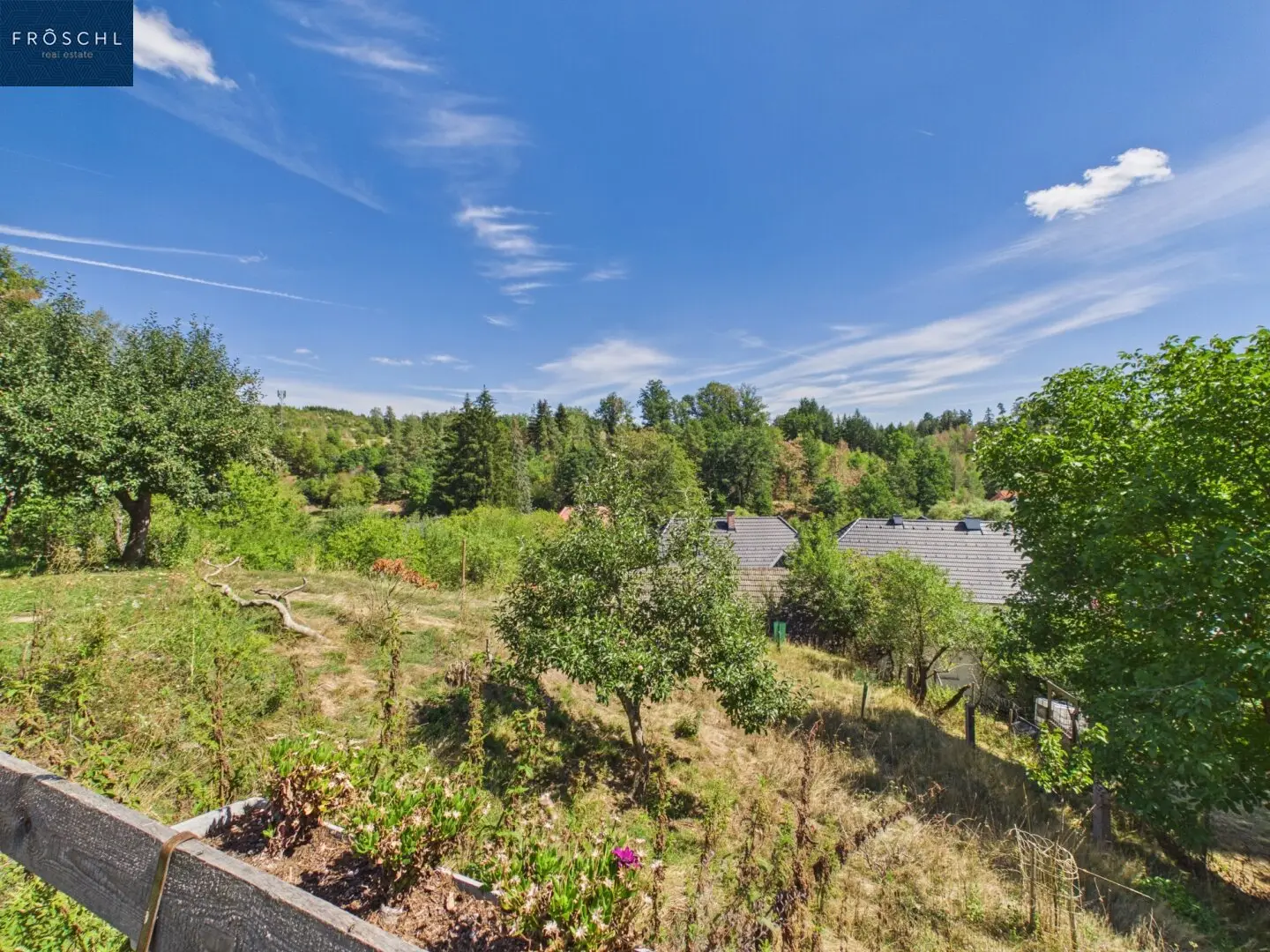 Sanierter Bauernhof in ruhiger Naturlage mit rund 3.200 m² Grund, Obstgarten und Tierhaltung