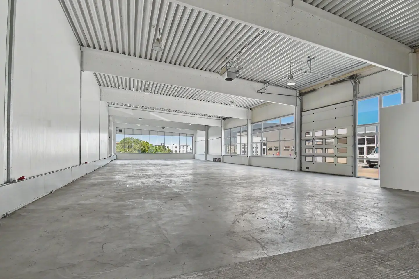 Versatile commercial spaces in Seyring