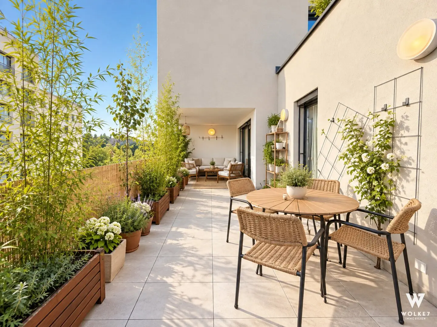 Like-new 2-room terrace apartment with distant view in top location RENTED UNTIL 2030 incl. elevator and underfloor heating