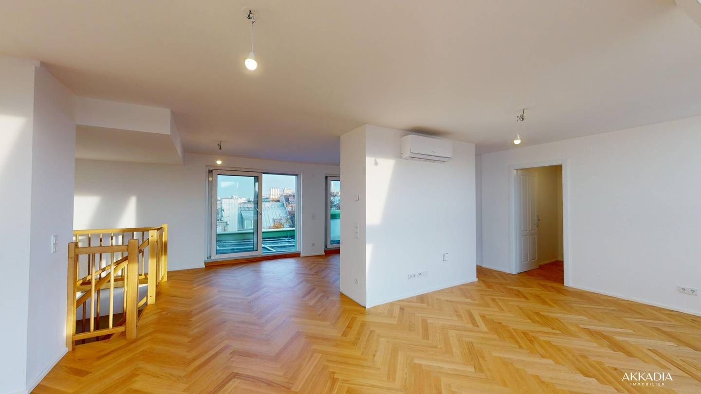 Attic Conversion I 4 Rooms I Terrace