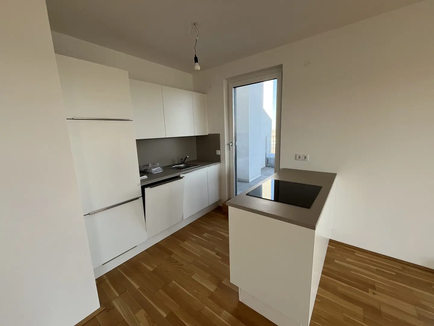 Dachgeschosswohnung with distant view and large west facing terrace