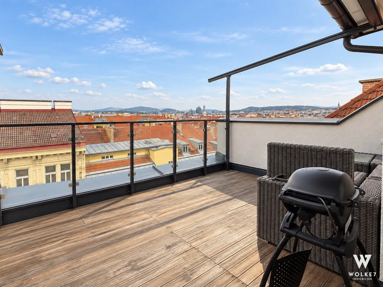 Above the Roofs of Vienna I Exclusive Penthouse Apartment with Terrace, Balcony &amp; Garage