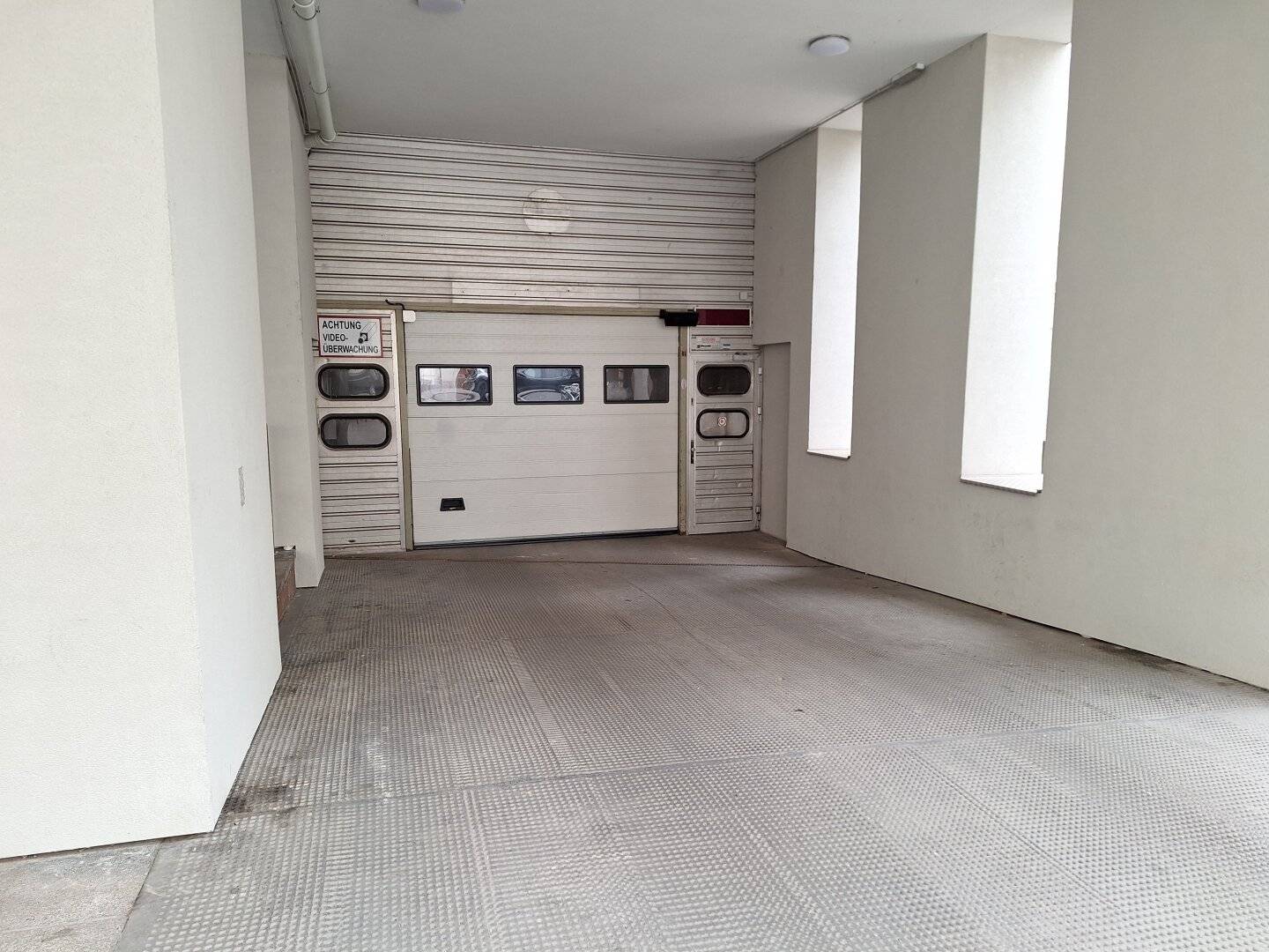 Garage spaces near Mariahilferstraße Schottenfeldgasse 30-32