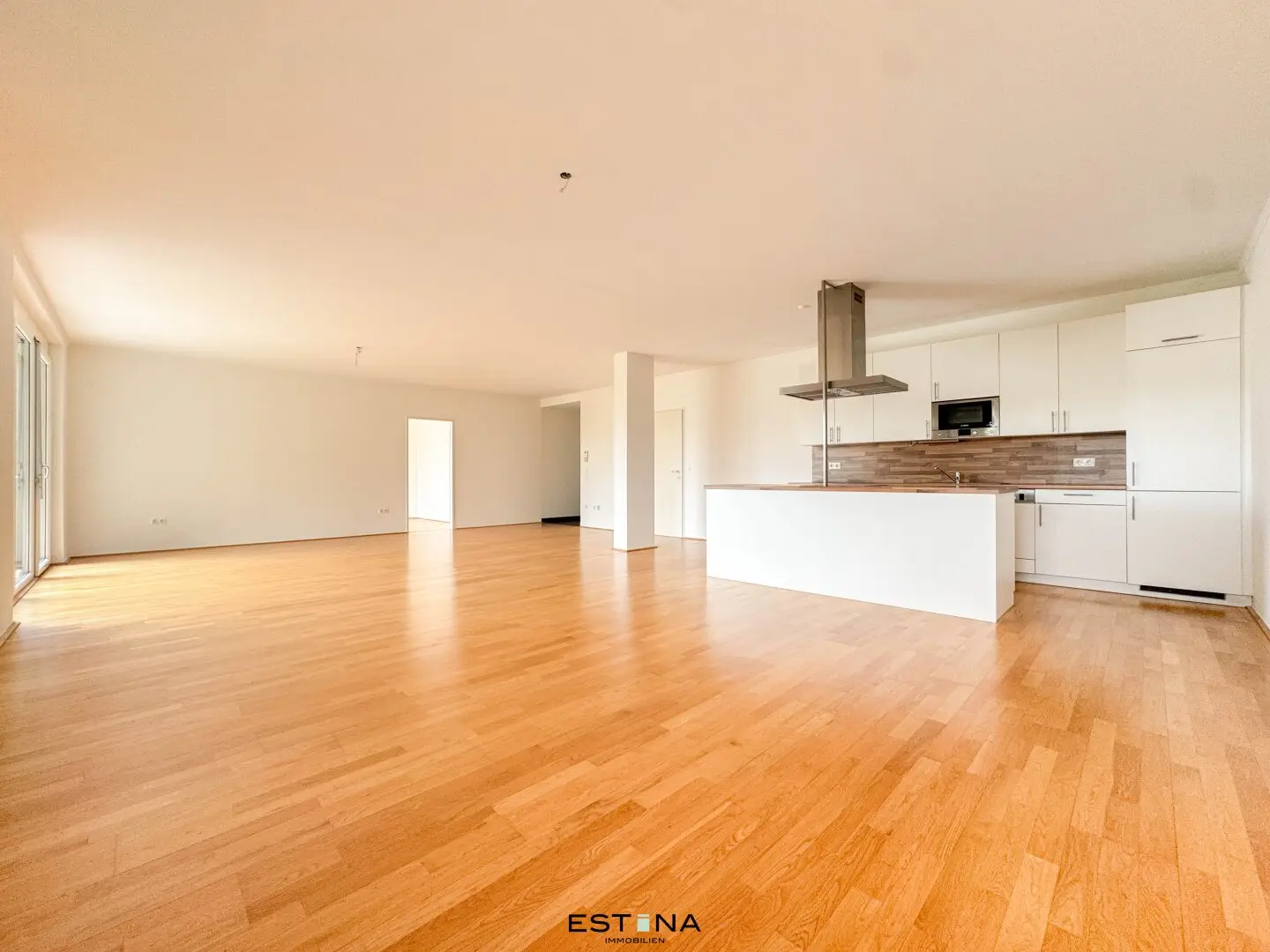 Exclusive residential dream with spacious sun terrace in sought-after location in Vienna Währing