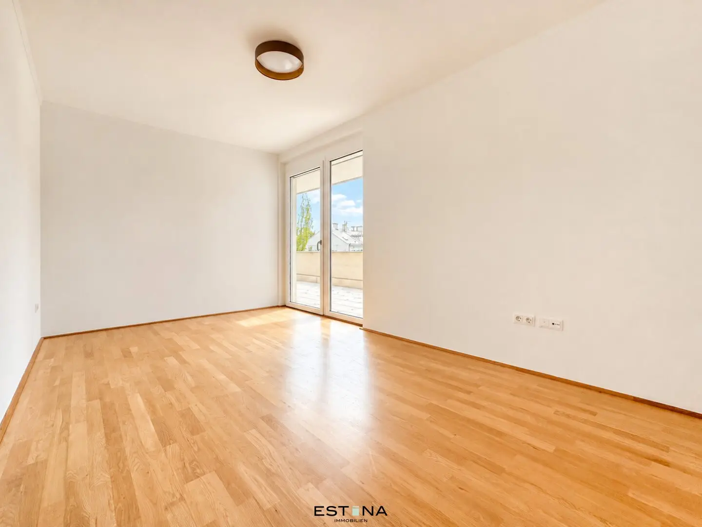 Exclusive residential dream with spacious sun terrace in sought-after location in Vienna Währing