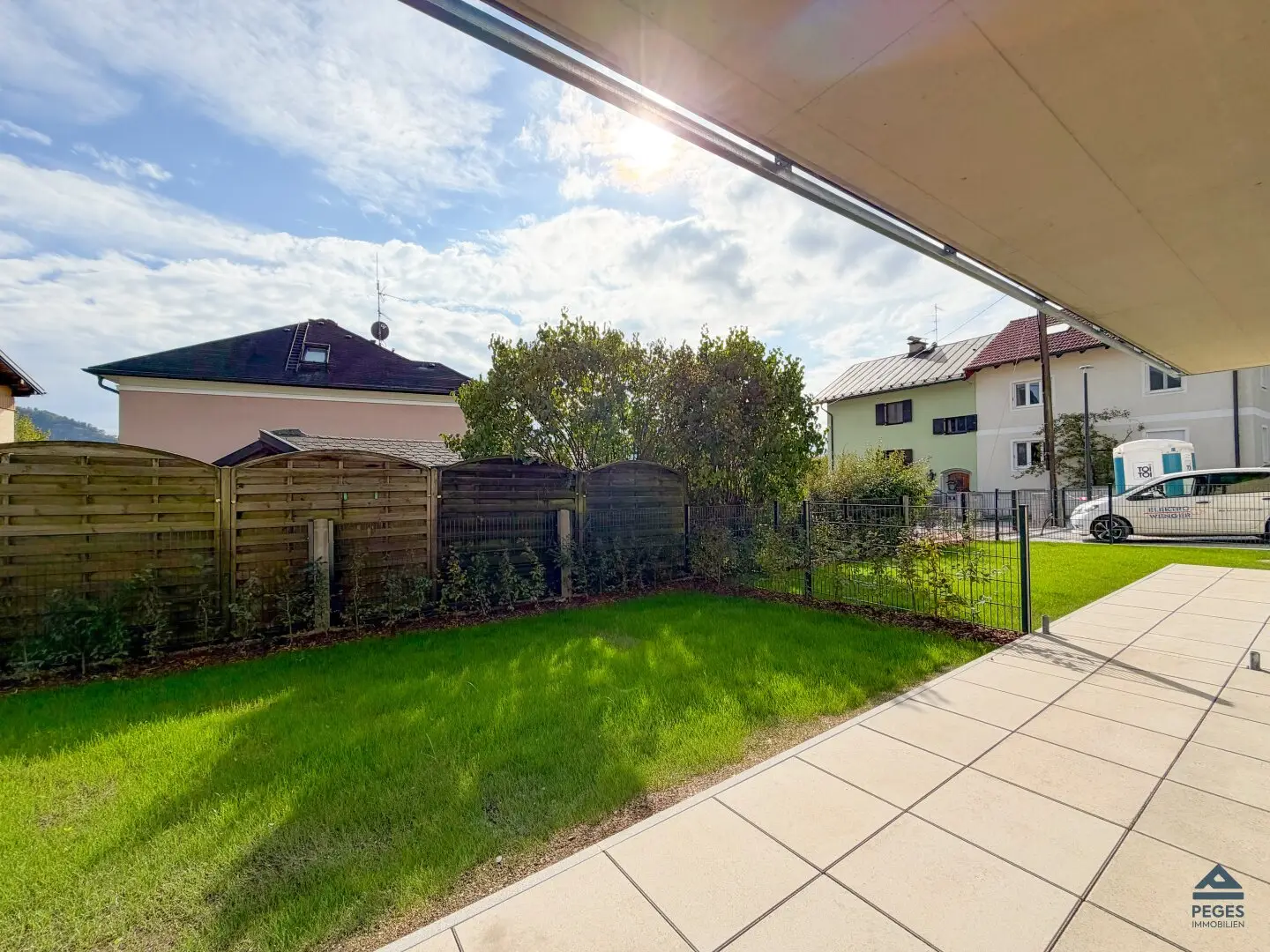 MODERN WOHNEN IM NEUBAU: 3 ½-Zimmer-Wohnung mit Terrasse & Garten