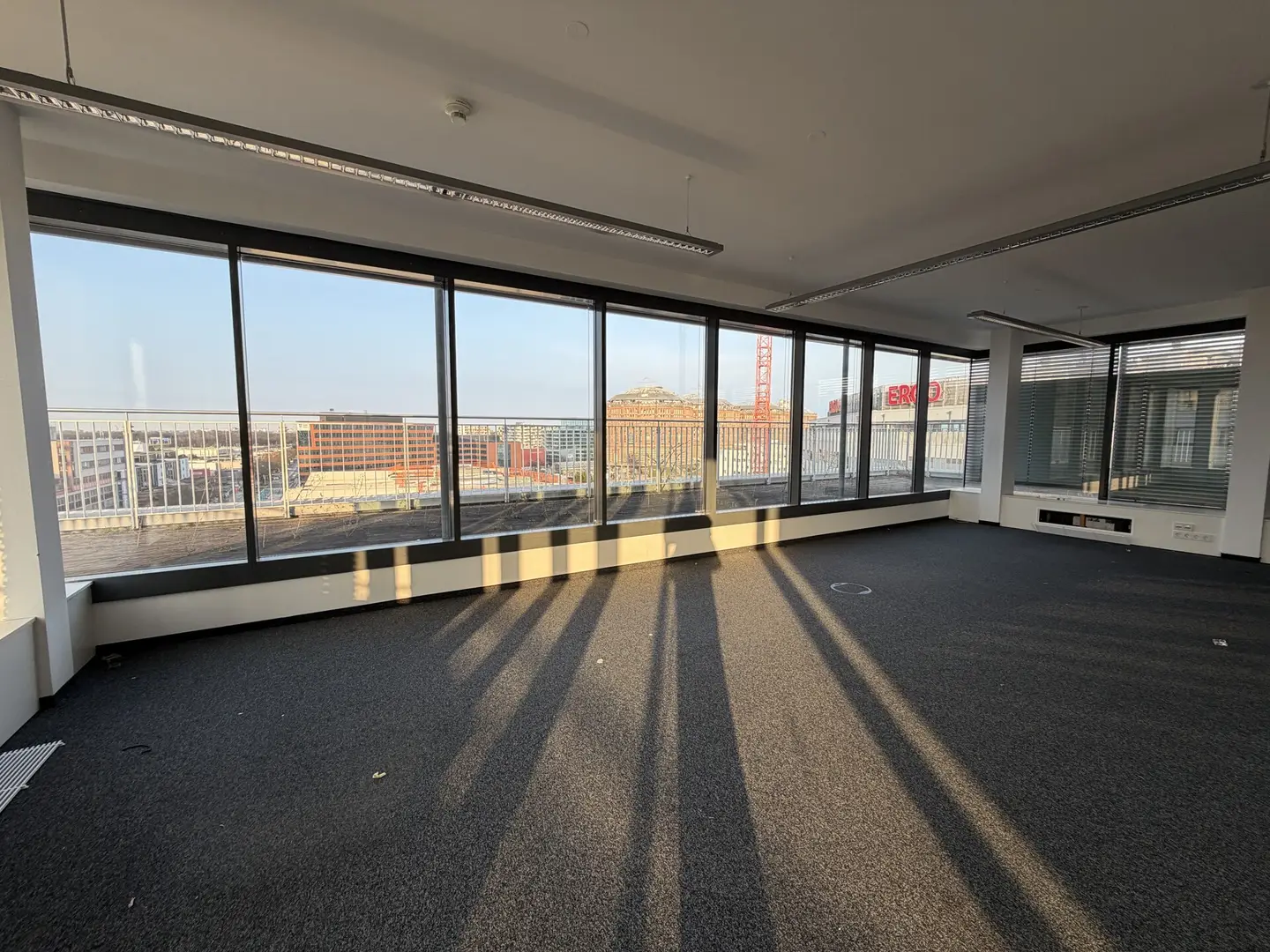 Bright loft apartment with generous roof terrace