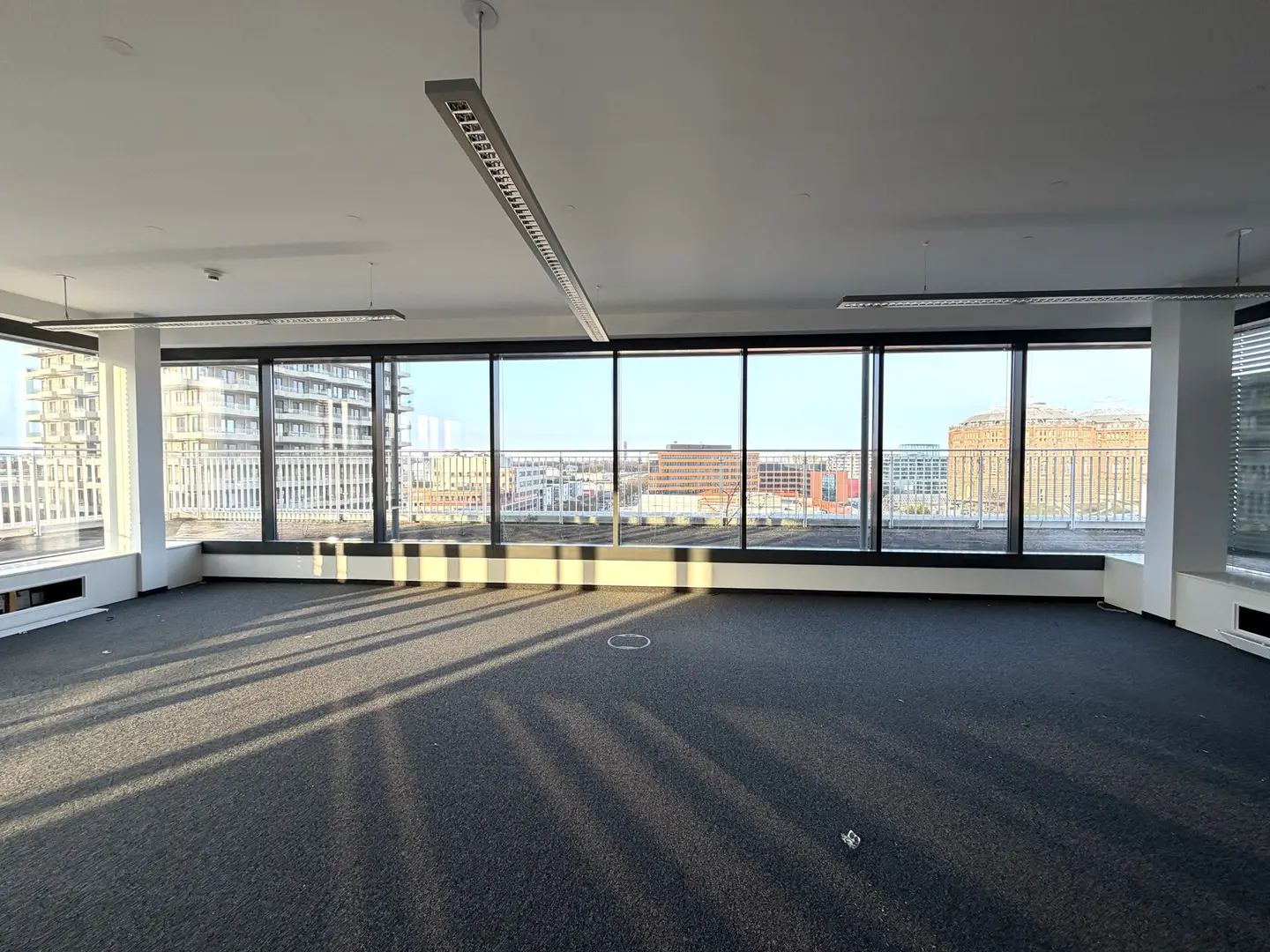 Bright loft apartment with generous roof terrace