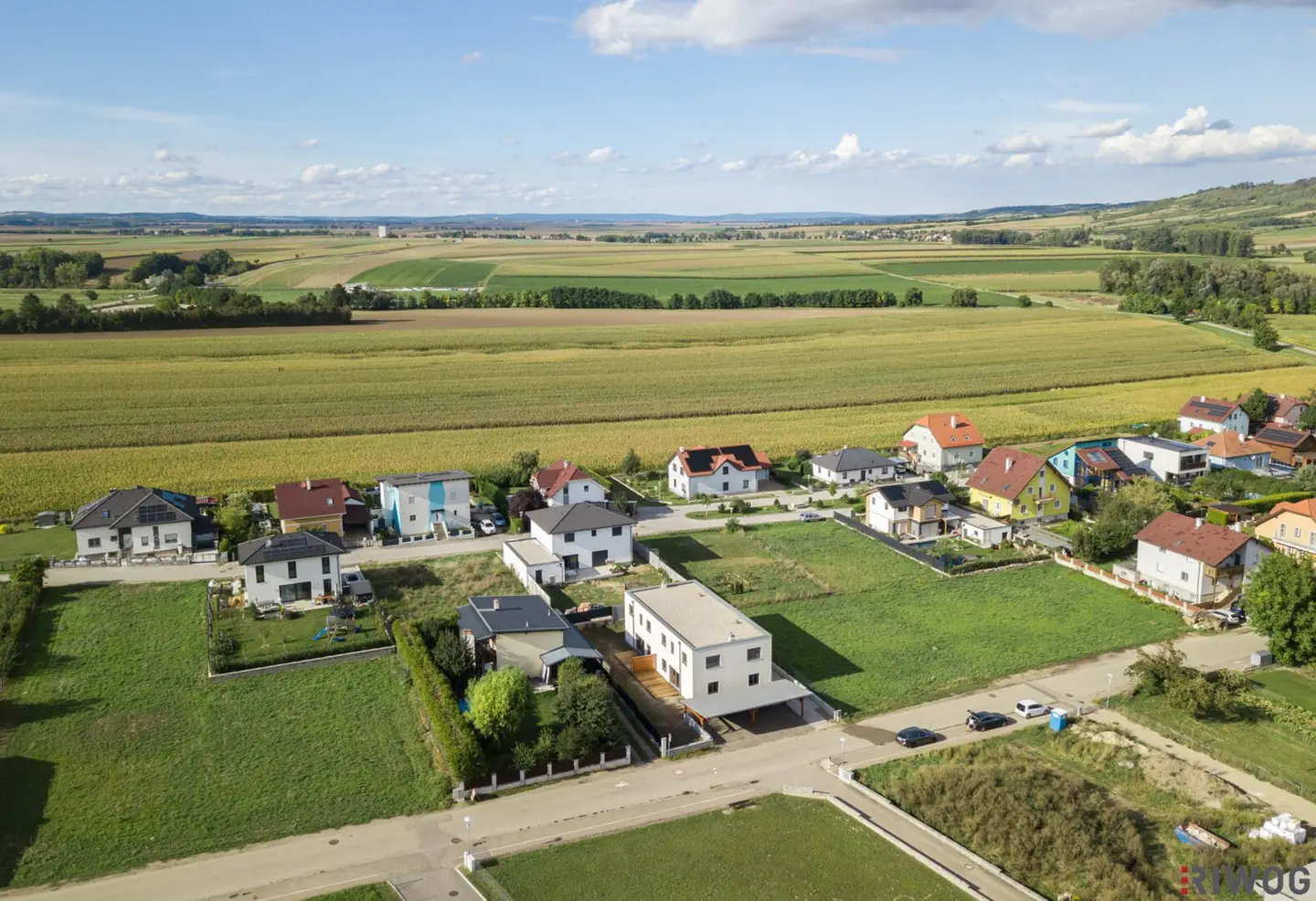 DOPPELHAUS mit TOP-AUSSTATTUNG, 5-Zimmer, fast Neuwertig