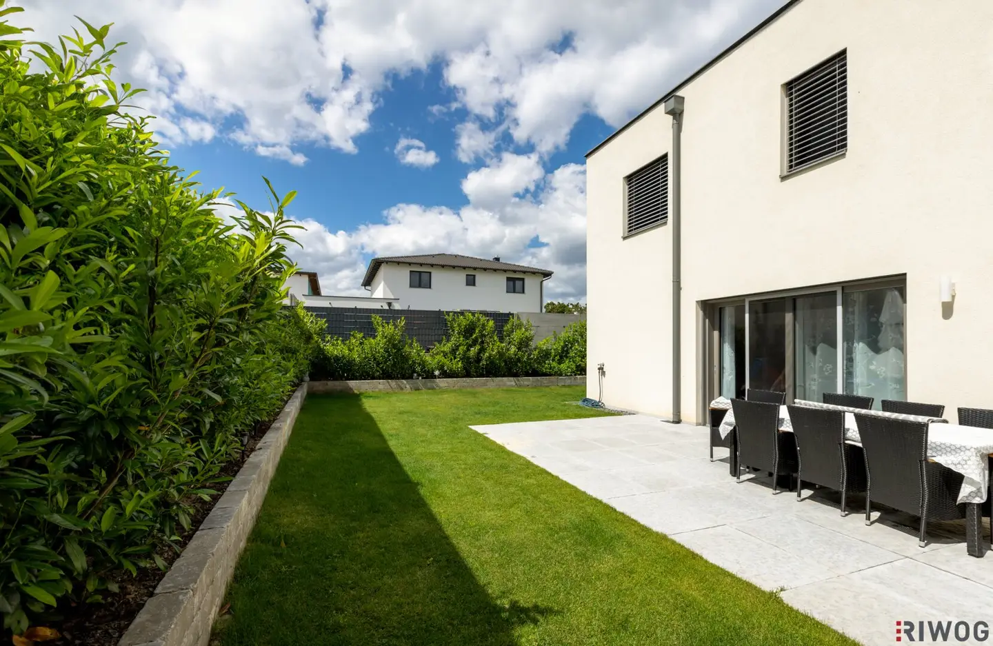 DOPPELHAUS mit TOP-AUSSTATTUNG, 5-Zimmer, fast Neuwertig