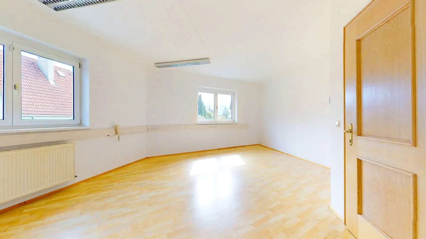 54 m² office with two rooms and parking in Klagenfurt