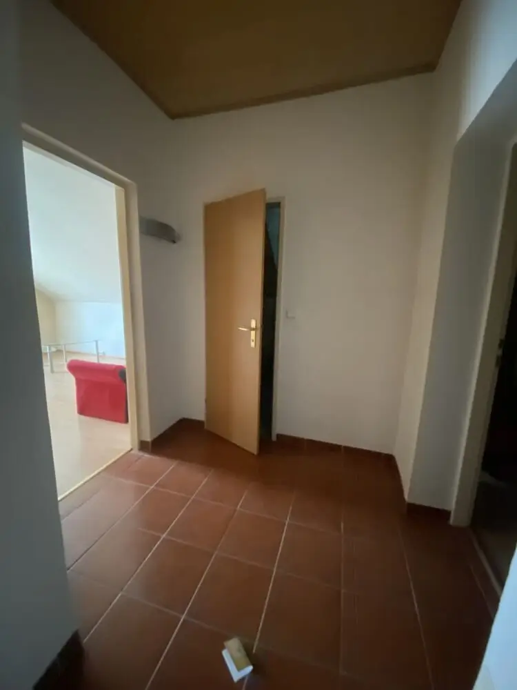 Between Eggenberg Palace and FH Joanneum - Centrally located 3-room apartment with separate kitchen in Georgigasse
