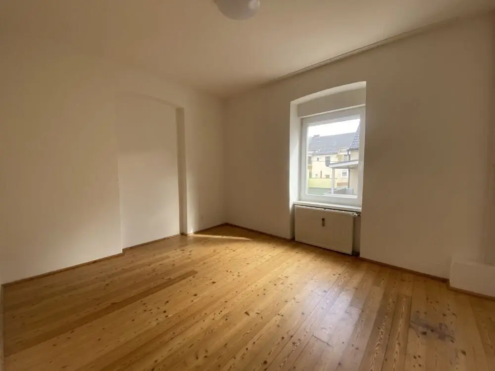Between Eggenberg Palace and FH Joanneum - Centrally located 3-room apartment with separate kitchen in Georgigasse