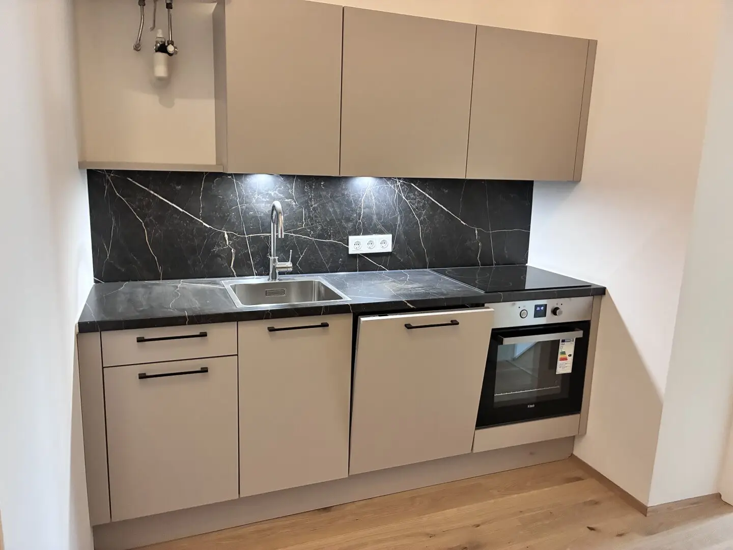 Graz near main station: First occupancy after RENOVATION! Charming 1-room apartment with good public transport connections