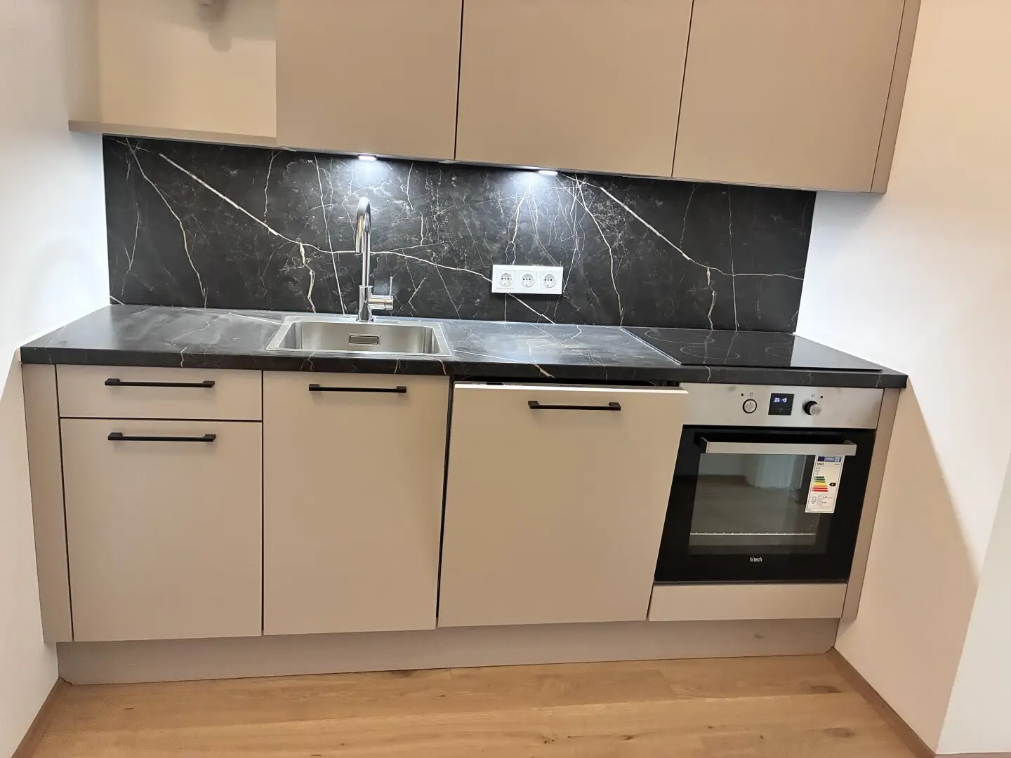 Graz near main station: First occupancy after RENOVATION! Charming 1-room apartment with good public transport connections