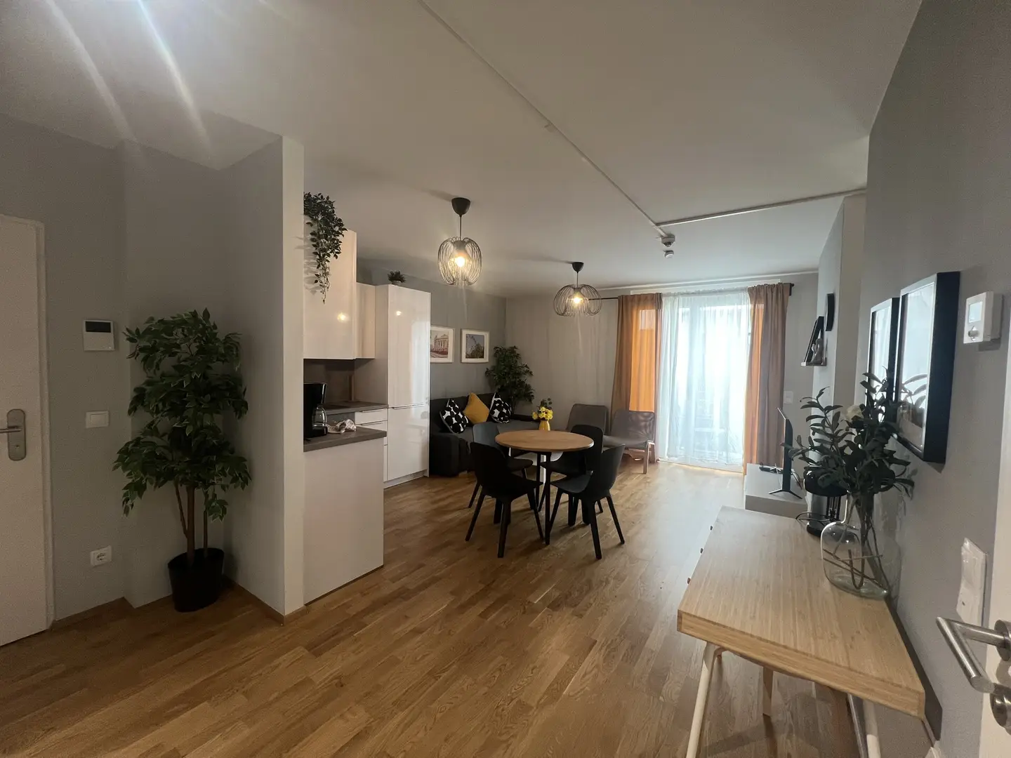 Furnished Wohnung with private garden and underfloor heating