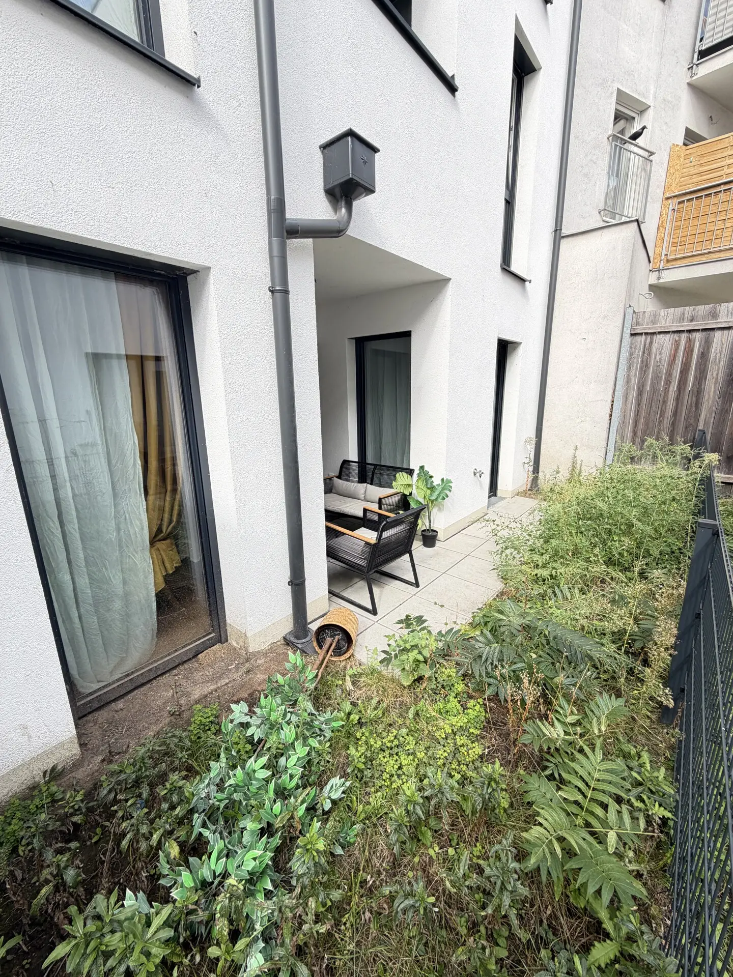 Voll möblierte Wohnung mit Garten und Aufzug