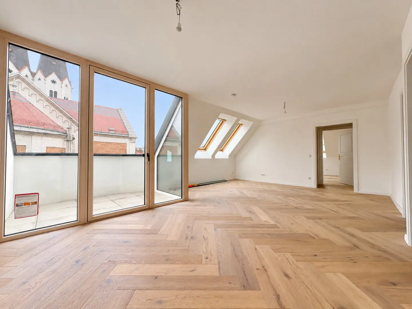 EINZIGARTIGER AUSBLICK -  ERSTBEZUG - ca. 63 m² WFL - 2 Zimmer - Terrasse