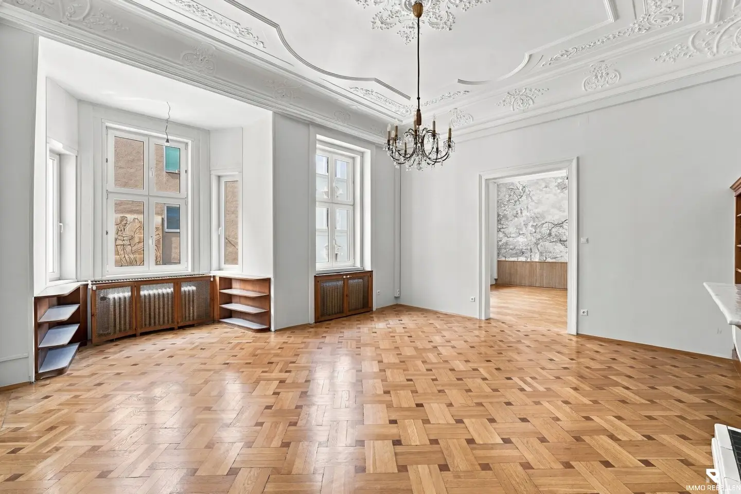 A Piece of Viennese History – Stately Bel étage with over 3,70 m ceiling height and magnificent stucco ceilings