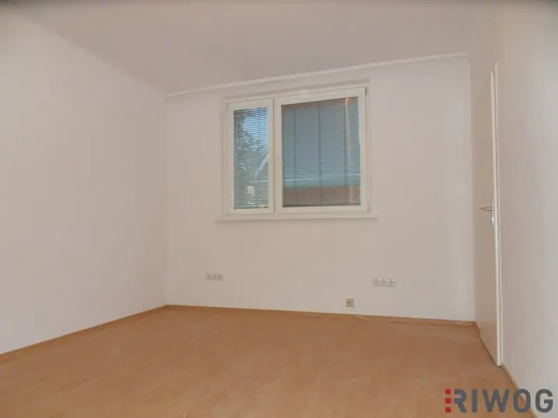 Near U6 Siebenhirten I 1-room with separate kitchen I at Ketzergasse