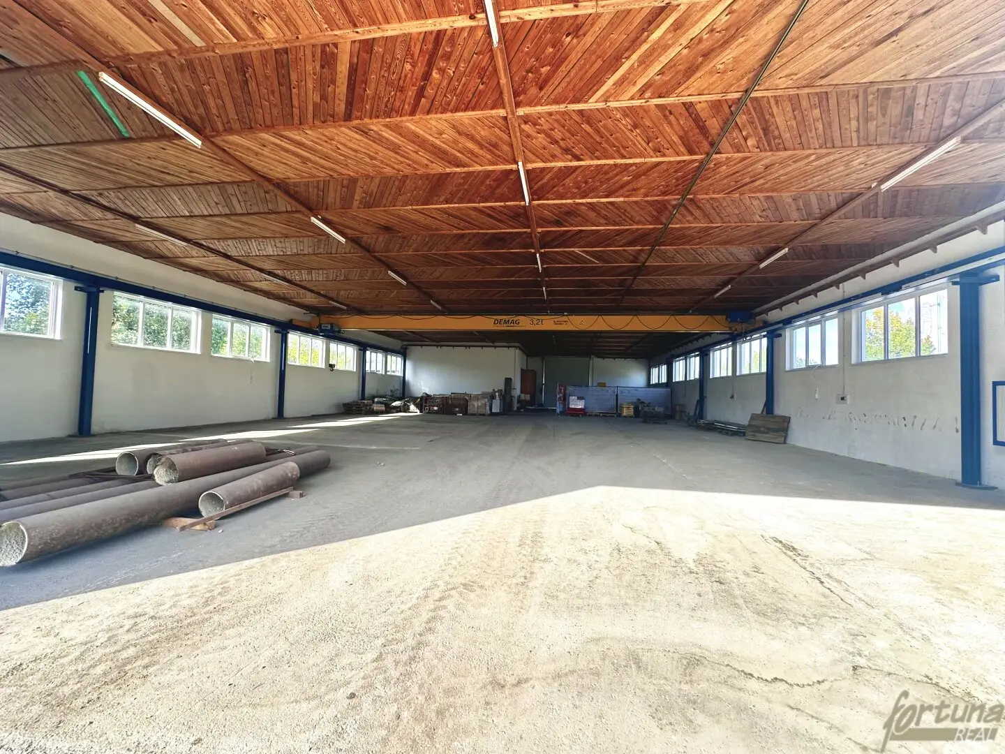 MORE SPACE FOR YOUR BUSINESS – 515 m² commercial hall in Reichersdorf