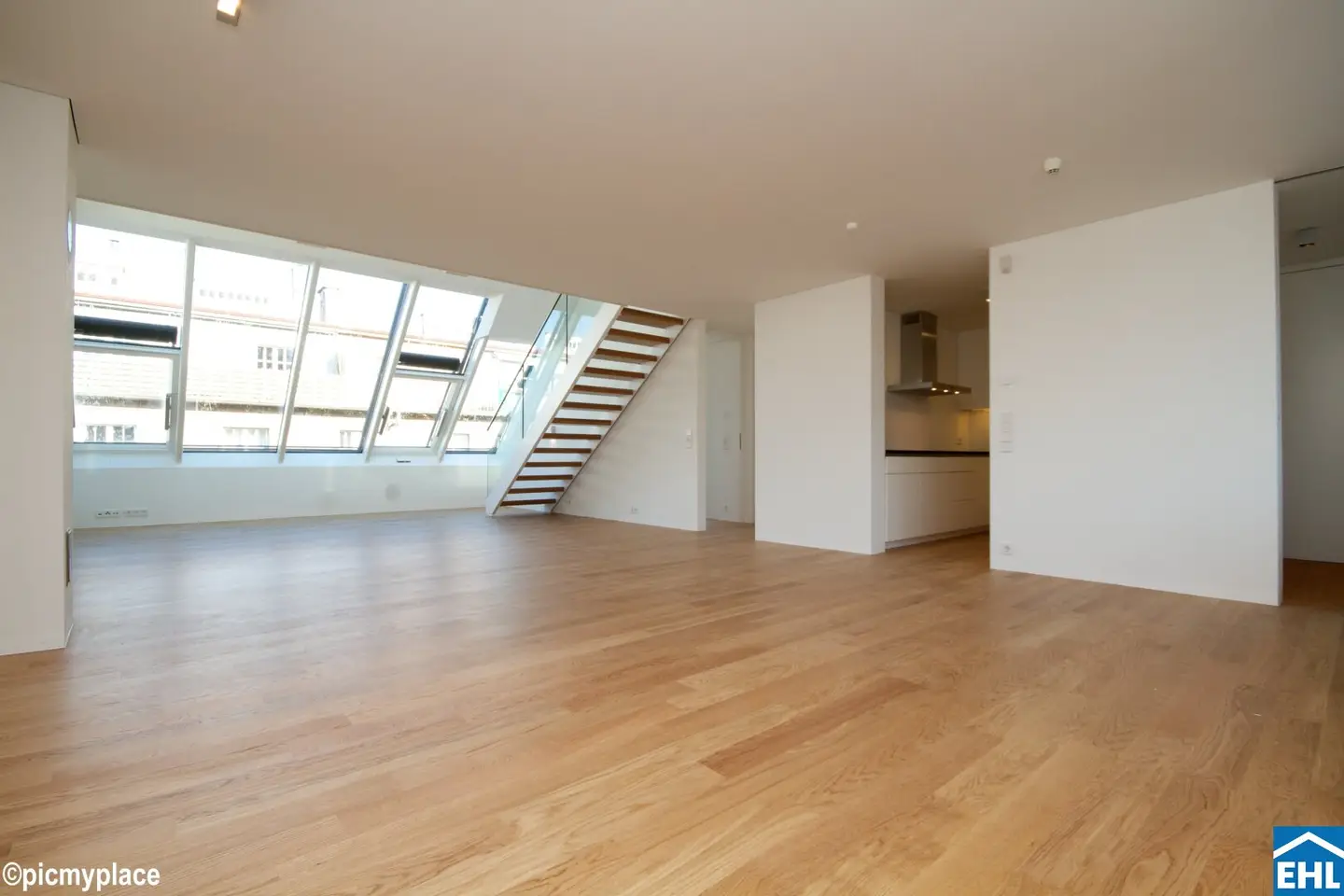 Luxurious historic building charm on two levels