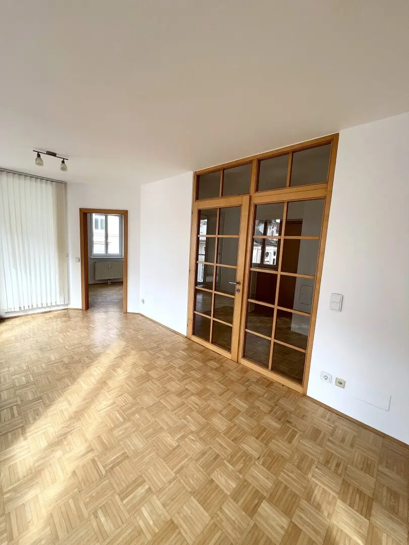 Helle 3-Zimmer-Wohnung mit Loggia in der Linzer Innenstadt!