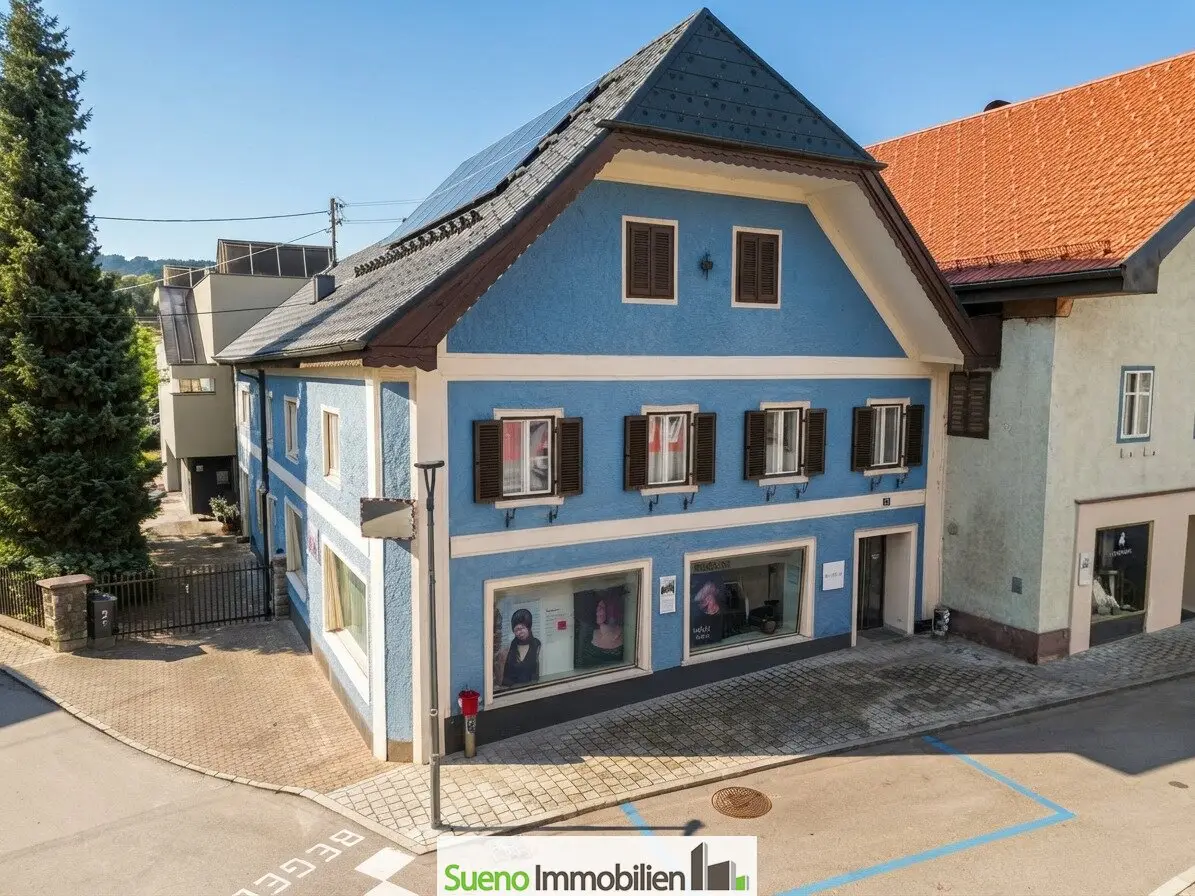 Large Residential House in TOP Location at Lake Atter - Schörfling Center