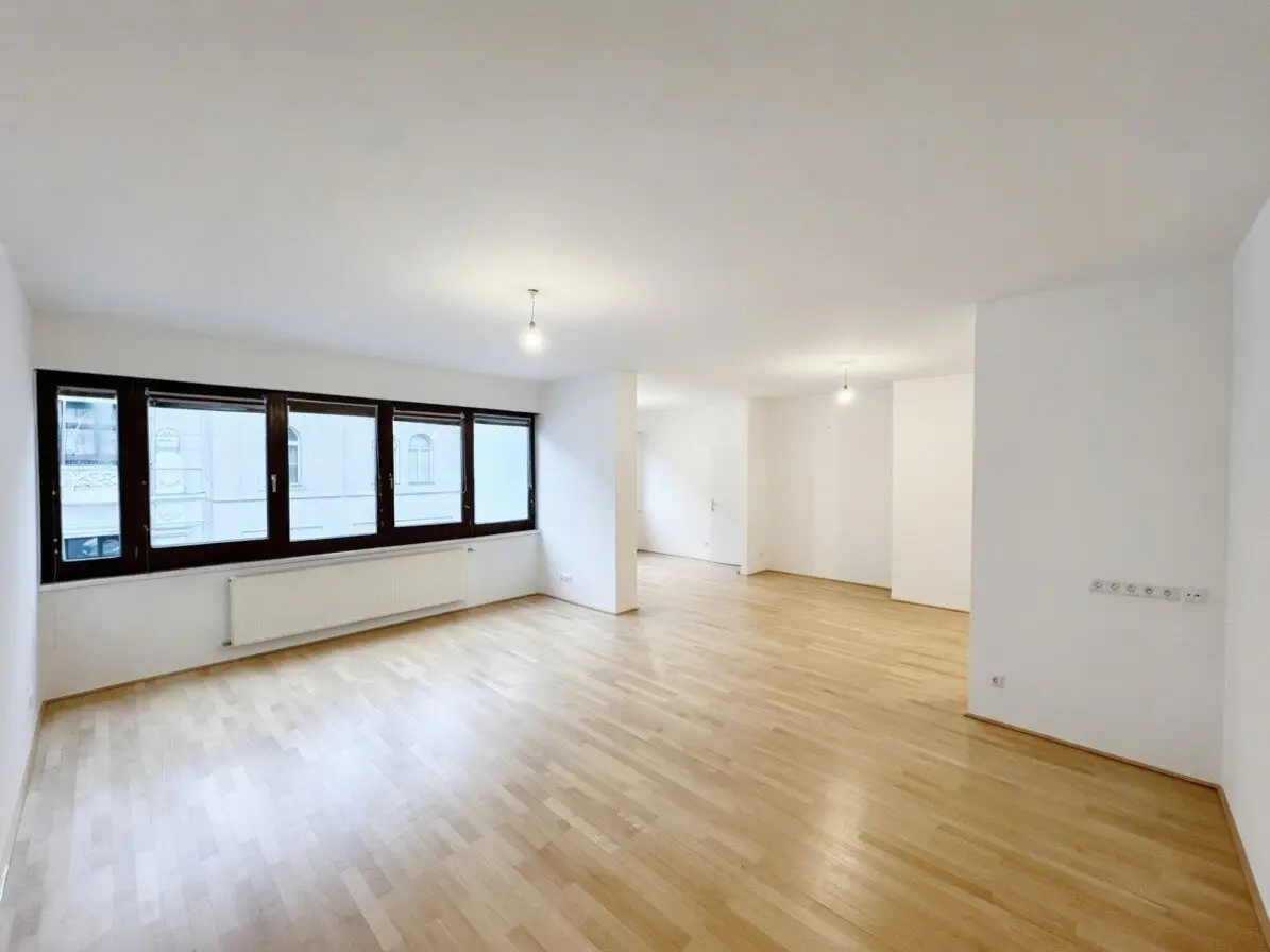 Nahe Stadtpark! Lichtdurchflutete 4-Zimmer-Wohnung mit idealer Raumaufteilung in Toplage des 3. Bezirks!