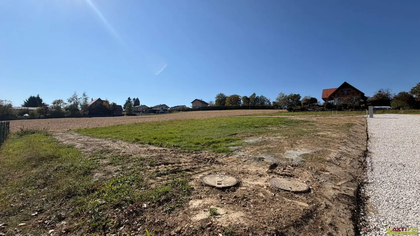 20 min before Graz, popular nature-oriented location near Fernitz, enjoy the tranquility with views of greenery