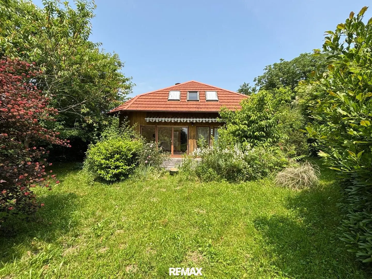 TOP DEAL: Ökologisches Einfamilienhaus mit 2.349 m² Grundstücksfläche in ruhiger Naturlage und Sackgasse