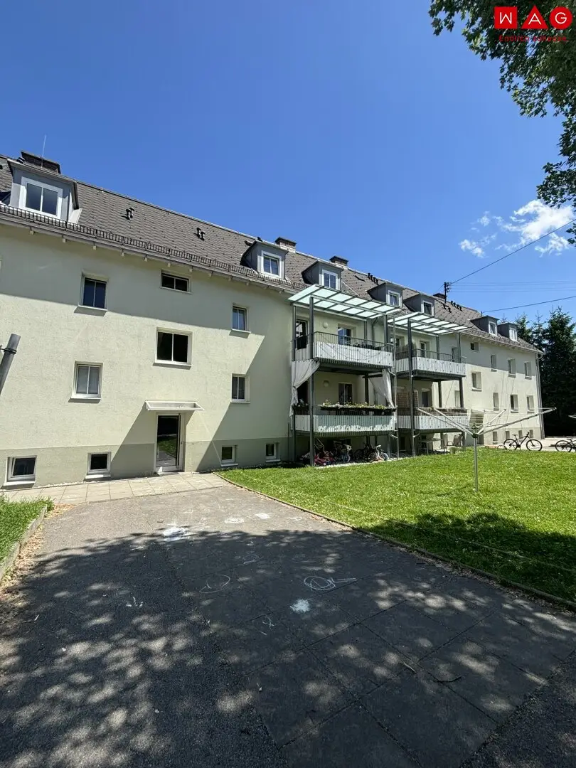 Naturnahes Wohnen auf dem Land mit dennoch guter Infrastruktur! Moderne 3-Zimmer Wohnung mit in Ampflwang! Miete inkl. Heizung und Warmwasser!