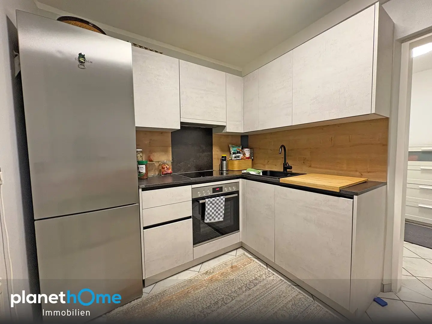 Ground floor apartment in green and quiet setting with storage