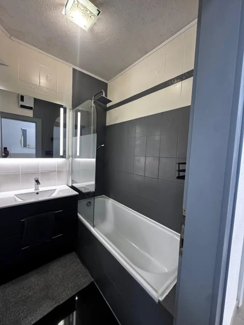 Moderne 3-Zi-Wohnung in Rottenmann mit westseitig verbauter Loggia und Lift
