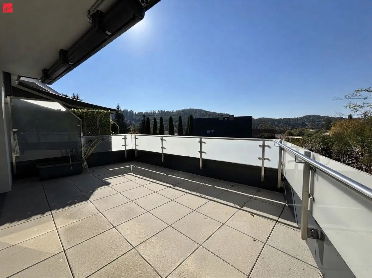 Stilvoller Gartenwohnung mit attraktivem Weitblick