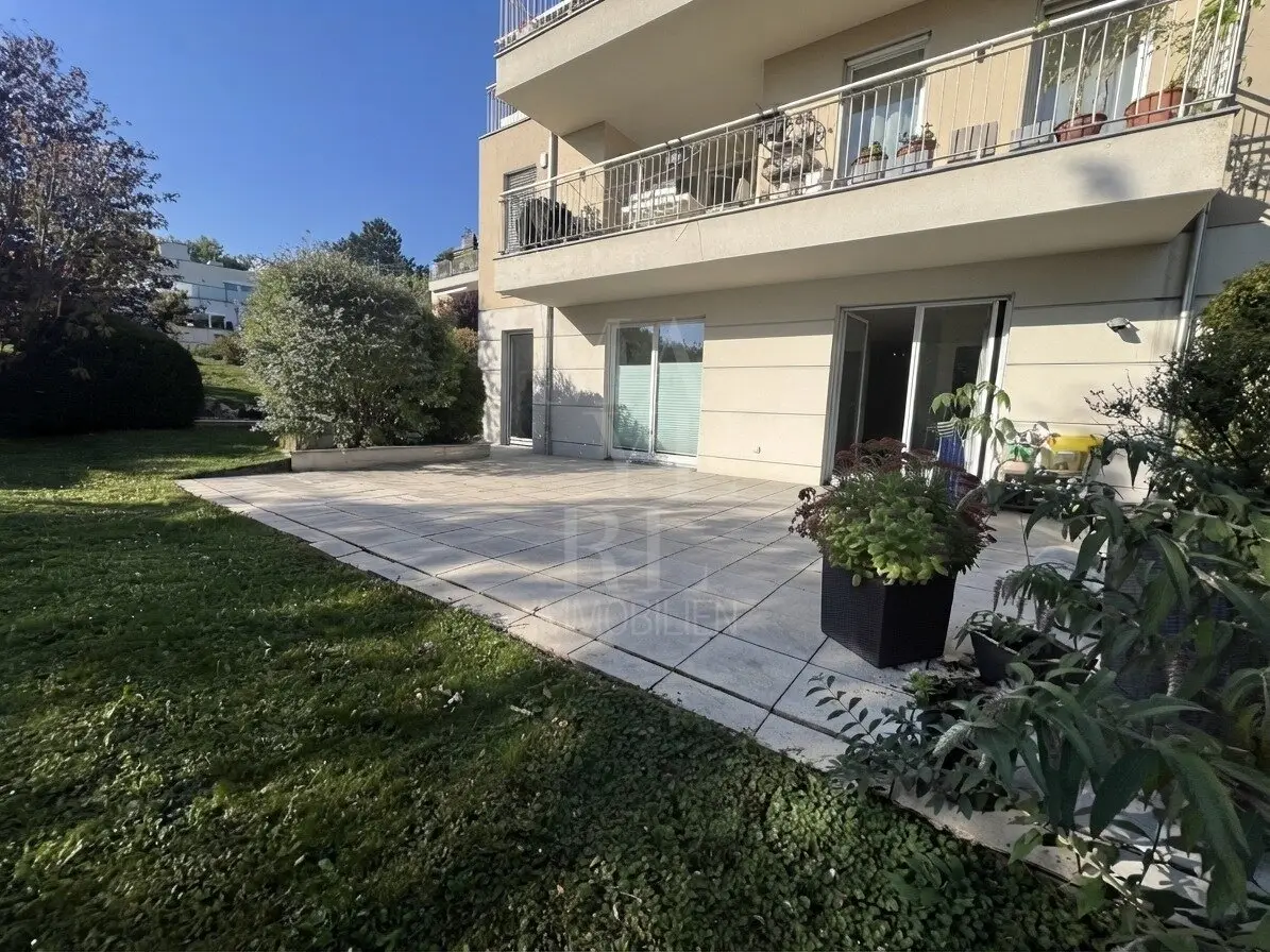 NEUBAU-GARTENWOHNUNG MIT 2 GARAGENPLÄTZEN