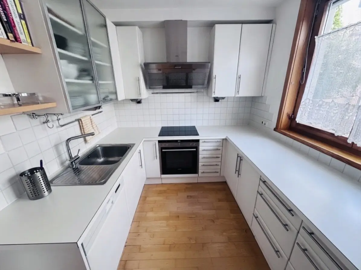 Ruhig wohnen in der Leopoldstadt – 4 Zimmer mit Balkon im Innenhof