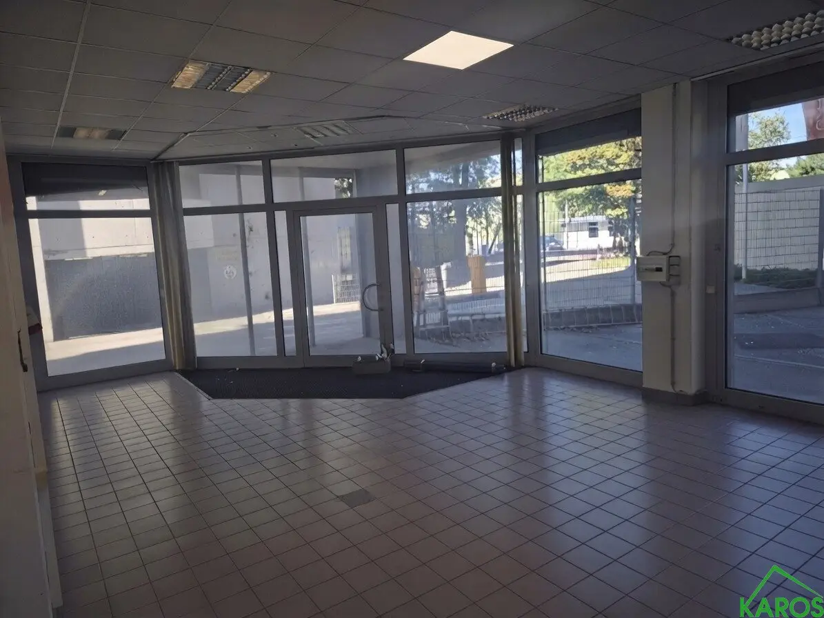 SONNIGER BÜROSTANDORT AN DER A22 - 248 m²