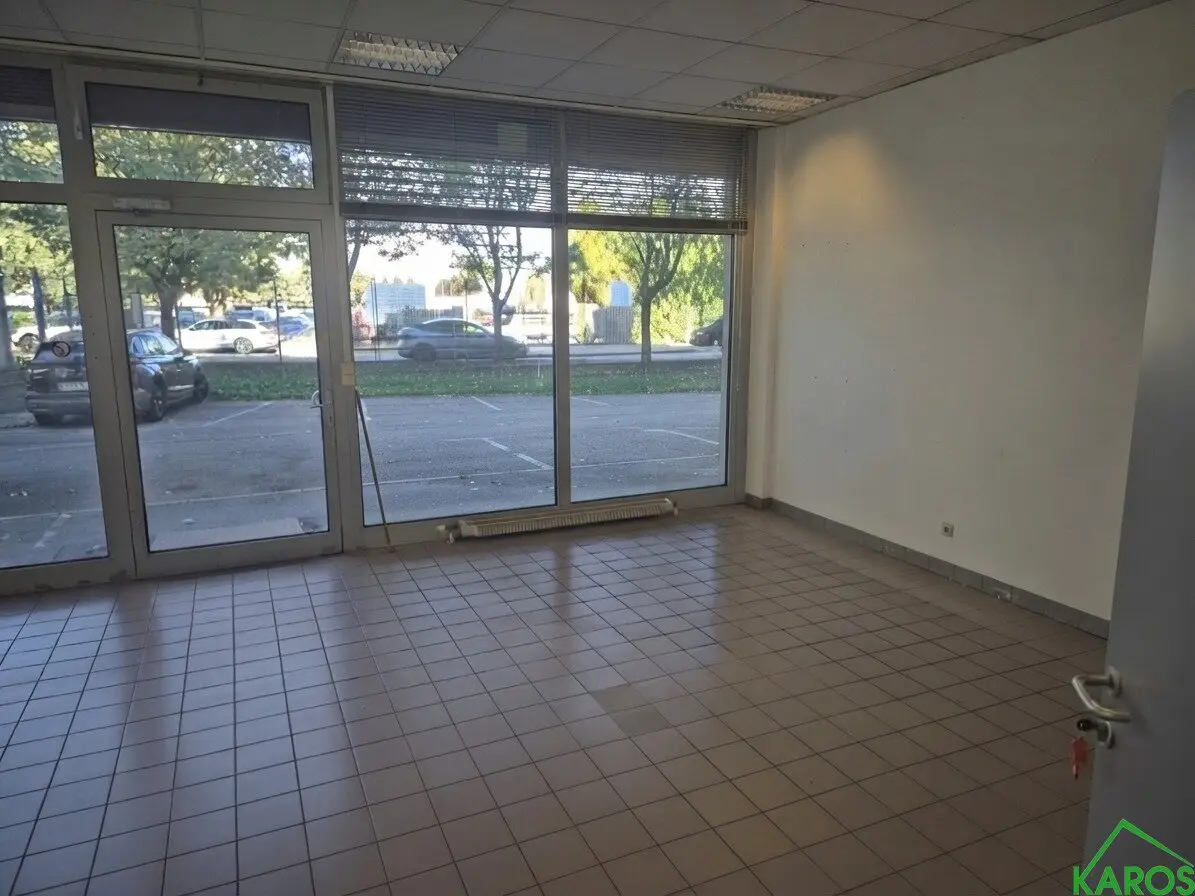 SONNIGER BÜROSTANDORT AN DER A22 - 248 m²