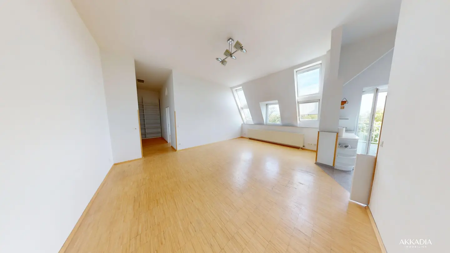 Stilvolle Altbauwohnung mit großzügigem Balkon &amp; Stadtblick in Döbling