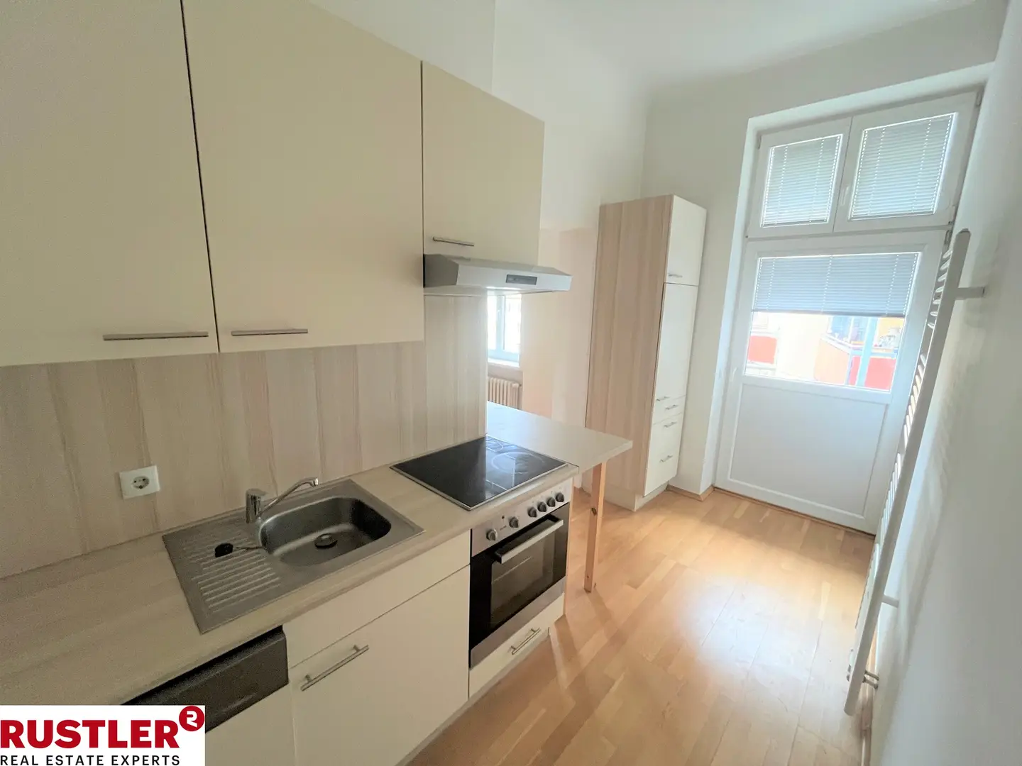 Helle Wohnung mit Balkon und Weitblick