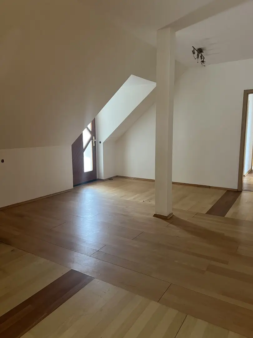 Spacious 4-room apartment in Eggersdorf bei Graz, 100m², Rent 690€