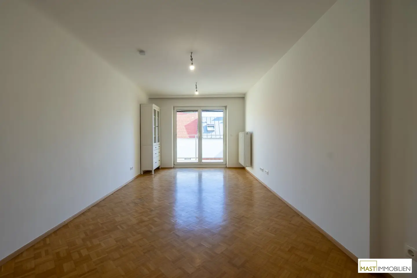 Moderne 2 Zimmer Wohnung mit hochwertiger Einbauküche und zwei Balkonen in zentraler Lage des 15. Bezirks
