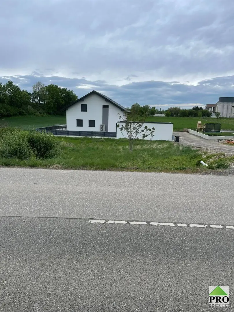 Großzügiges Eck- Baugrundstück 1176m² in 3441 Judenau  Bebauung bis 3 Wohneinheiten