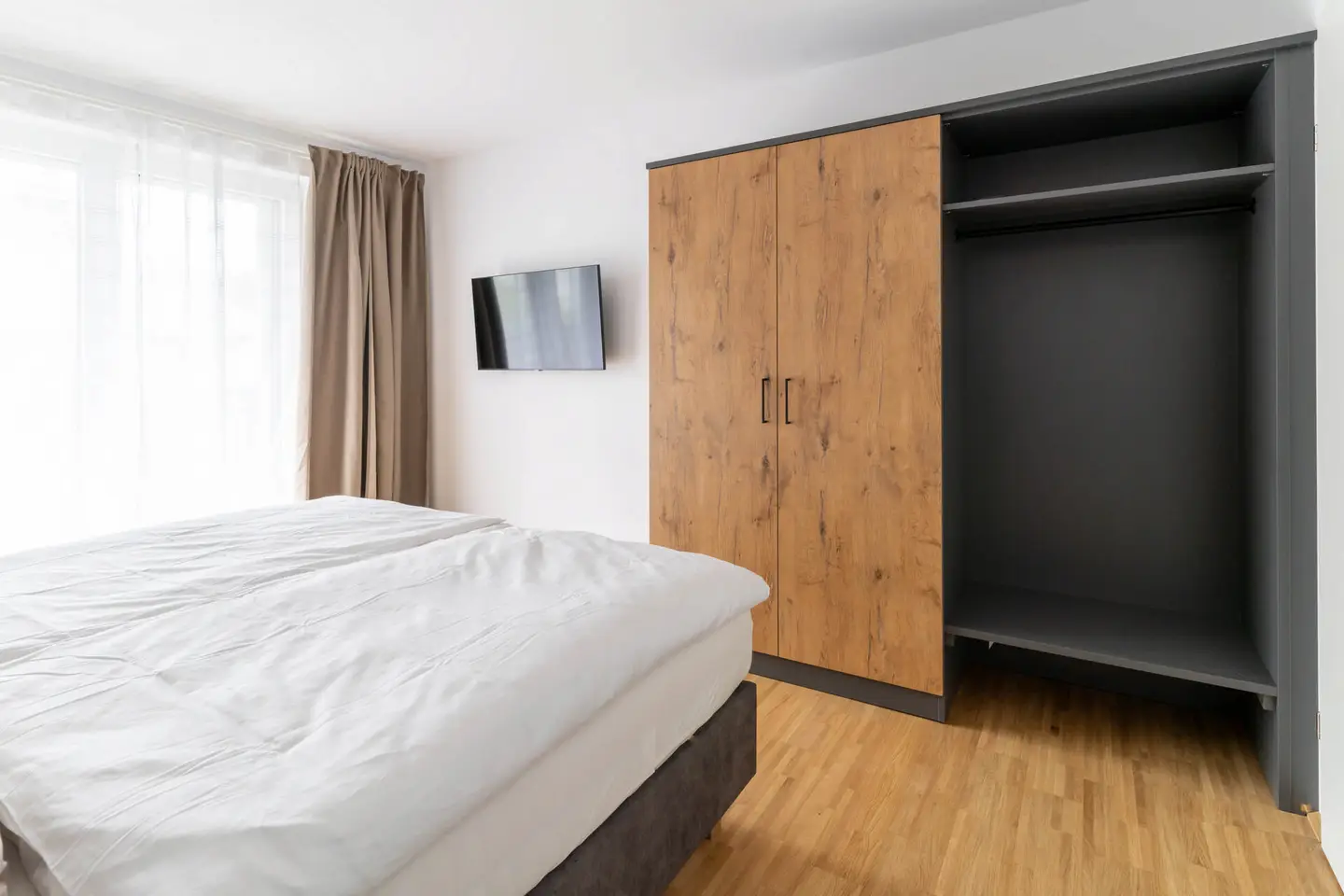 Lichtdurchflutete Wohnung mit großem Balkon und Tiefgarage